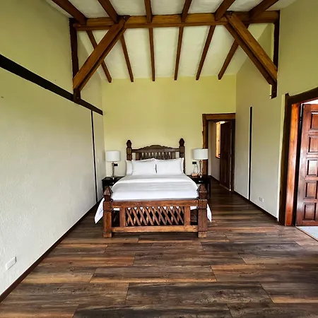 Hacienda Jimenita Wildlife Reserve Puembo Exterior photo